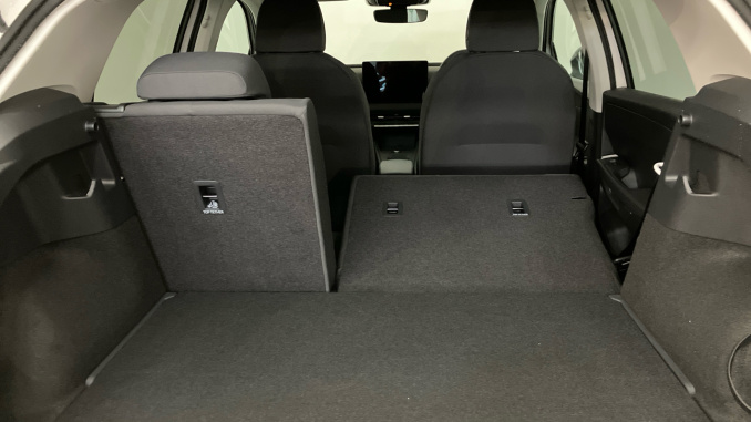 Volkswagen ID.Polo 155kW Life Launch Edition 52kWh 5dr Auto Electric Hatchback - Image 43